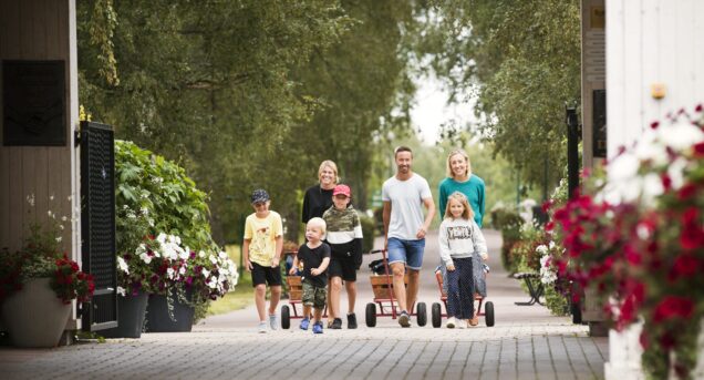 Rottnesros Park_med familjen