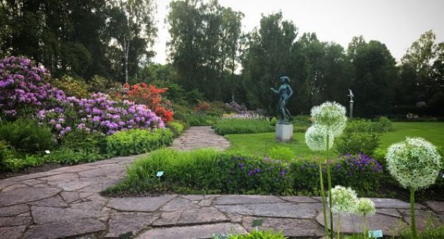 Blomsterträdgården 1