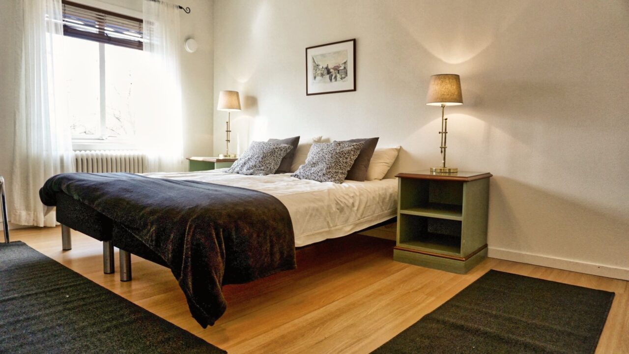 04346aedba0cf13e41295ec969f548c8